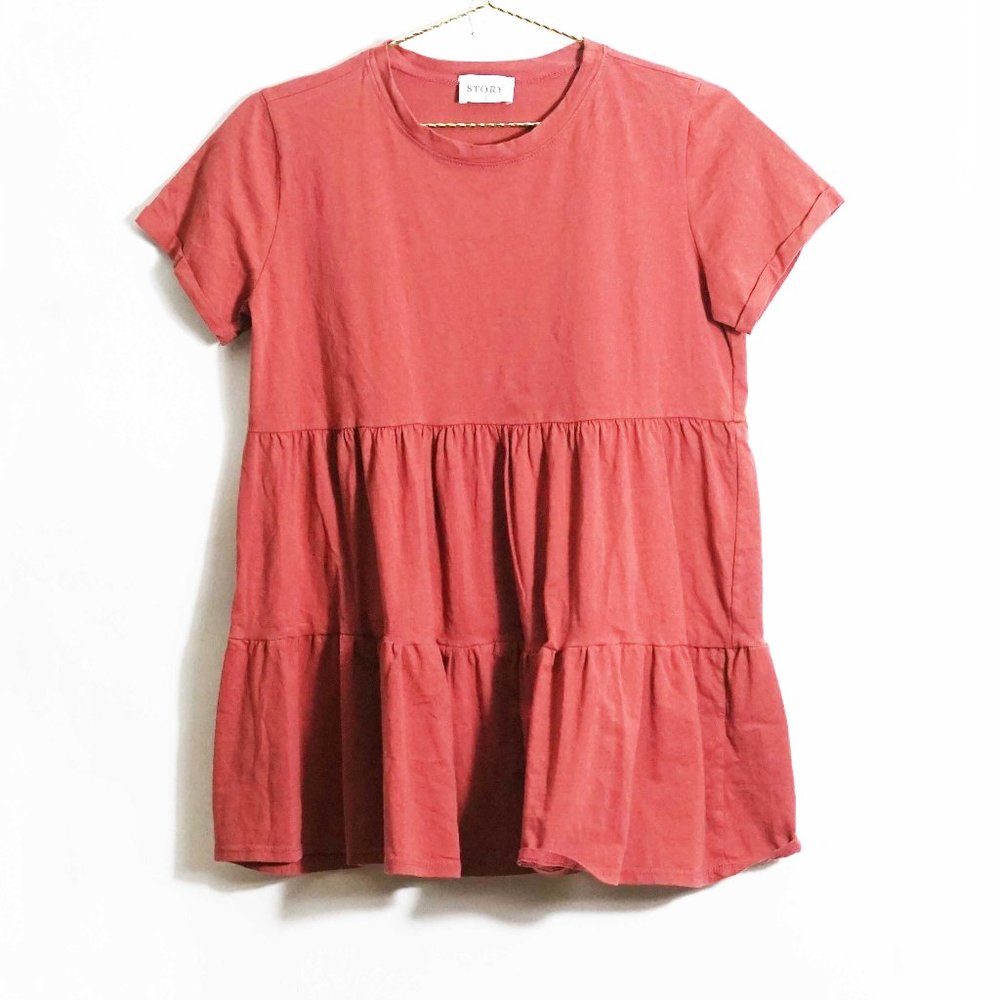 Story Round Neck Tiered Cotton T-Shirt in Brick Red S